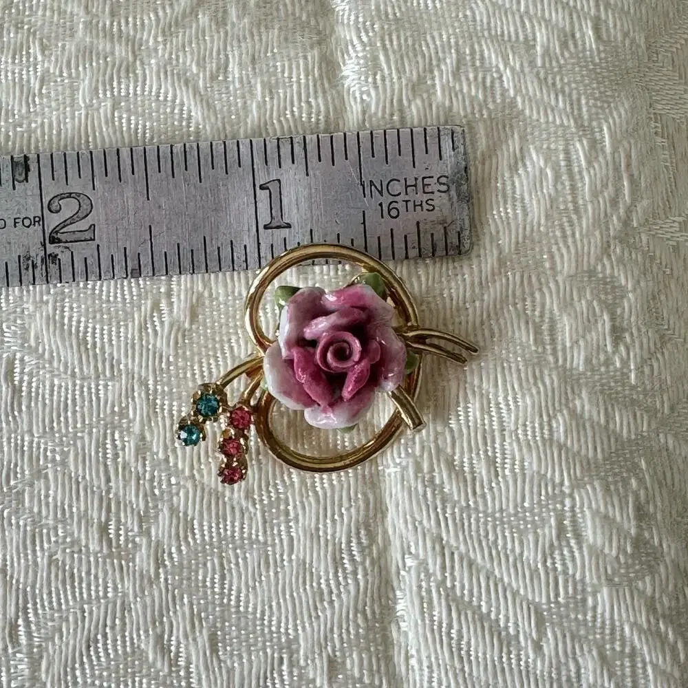 Set of 2 Vintage Coro Ceramic Pink Rose Brooches Rhinestone Gold Tone Floral Pin